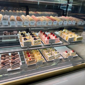 Tous Les Jours - Bakeries Near Me - Ballwin, Missouri