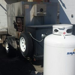 Smokin' BBQ Grille - The smoker parked around back.