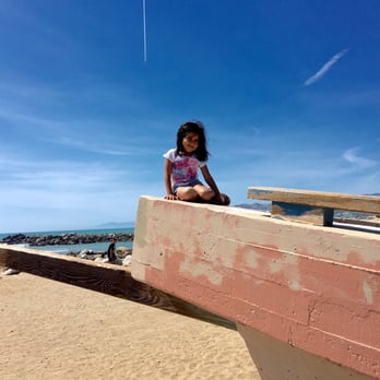 Marina Park - Fun pirate ship with zip line and climbing - Parks Near Me - Ventura, California Marina Park - Fun pirate ship with zip line and climbing - Parks Near Me - Ventura, California