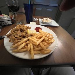 Fried whole belly clams with French fries Fried whole belly clams with French fries
