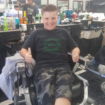 Foothill Barbershop - Barbers Near Me - Vista, California
