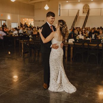 The Exchange On Vine - The Ballroom - Mikayla & Josh - Venues & Event Spaces Near Me - Riverside, Iowa