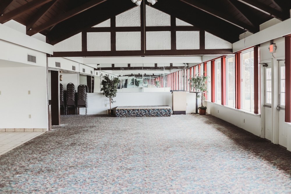 FLAGSHIP INN Updated October 2024 26 Photos & 11 Reviews 815 S