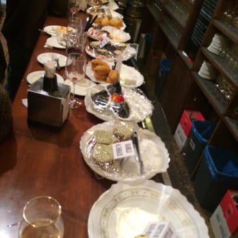 Los Vitorinos - Selection of tapas - Tapas Bars Near Me - Zaragoza, Z