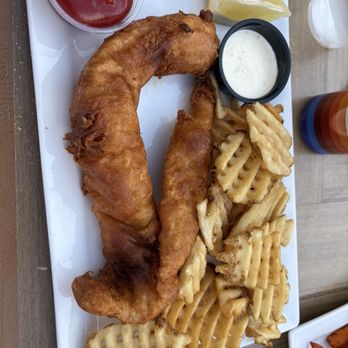 George Street Pub - Beer Battered Fish & Chips - Pubs Near Me - Chicago, Illinois
