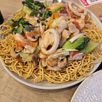 Zavy Kitchen - Pan fried noodles - Vietnamese Near Me - Des Moines, Iowa Zavy Kitchen - Pan fried noodles - Vietnamese Near Me - Des Moines, Iowa