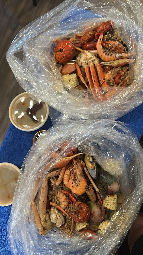 Kahuku Seafood Boil Logo