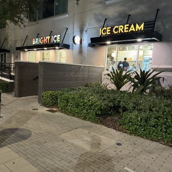 Bright Ice - Outside (9/15/24) - Ice Cream & Frozen Yogurt Near Me - Tampa Bay, Florida