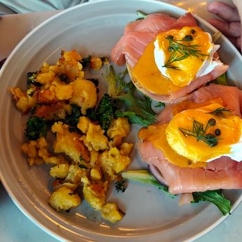 Mamimosas - Salmon Benedict - Breakfast & Brunch Near Me - West Covina, California Mamimosas - Salmon Benedict - Breakfast & Brunch Near Me - West Covina, California