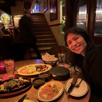 Las Palmas - Beautiful Date - Mexican Near Me - Dallas, Texas