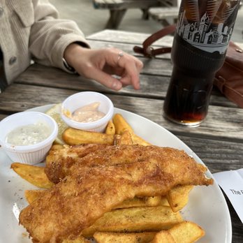Parsons Pig - Bombay fish and chips. - Pubs Near Me - Crawley, WSX Parsons Pig - Bombay fish and chips. - Pubs Near Me - Crawley, WSX