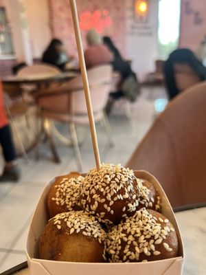 Lilys Chocolate & Coffee by null
