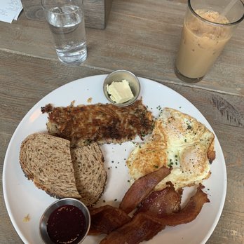 Maplewood Kitchen and Bar - Eggs Your Way - Breakfast & Brunch Near Me - Cincinnati, Ohio Maplewood Kitchen and Bar - Eggs Your Way - Breakfast & Brunch Near Me - Cincinnati, Ohio