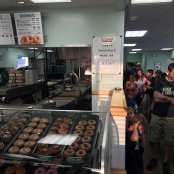 Krispy Kreme - Long Line, Long Wait... - Donuts Near Me - Orem, Utah