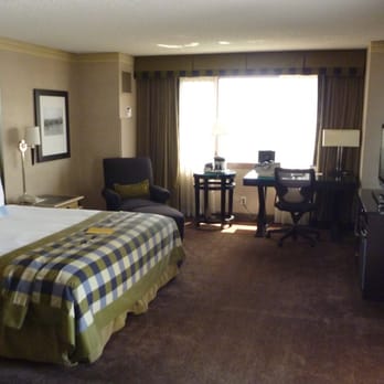 Hilton Long Beach - king room w/balcony - view from doorway - Hotels Near Me - Long Beach, California Hilton Long Beach - king room w/balcony - view from doorway - Hotels Near Me - Long Beach, California