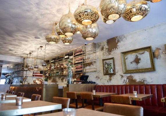 Bar Reyna by null