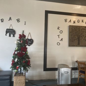 LUV Thai Cuisine - Decorations on the wall - Thai Near Me - Austin, Texas