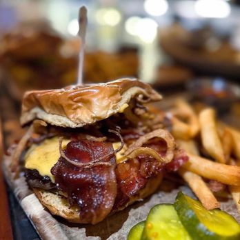 Tavern Hall - Peanut Butter Burger - New American Near Me - Bellevue, Washington Tavern Hall - Peanut Butter Burger - New American Near Me - Bellevue, Washington