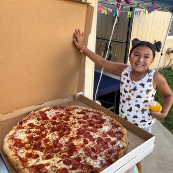 Pizza D'Amore - Giant pizza - Pizza Near Me - Stanton, California