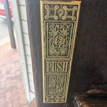 Pig Iron - Beautiful original details - New American Near Me - Templeton, California Pig Iron - Beautiful original details - New American Near Me - Templeton, California