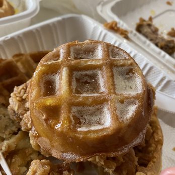 Pancakes & Waffles - Breakfast & Brunch Near Me - Honolulu, Hawaii
