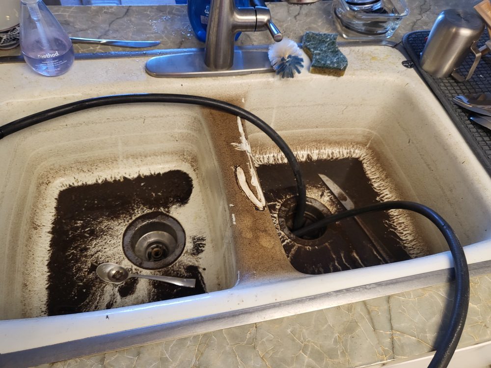 Slide of Golden American Maintenance and Cleaning Services