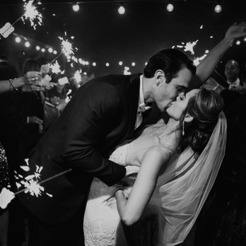 The Saticoy Club - Saticoy Country Club - New Years Eve Kiss 12.31.17 - Country Clubs Near Me - Somis, California