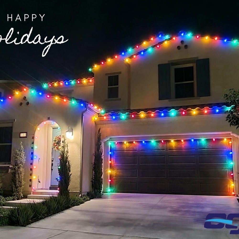 House w/ Xmas Lights House w/ Xmas Lights
