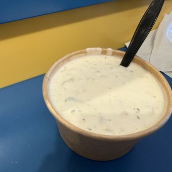 Splash Cafe - Clam Chowder BOWL - American Near Me - Pismo Beach, California Splash Cafe - Clam Chowder BOWL - American Near Me - Pismo Beach, California
