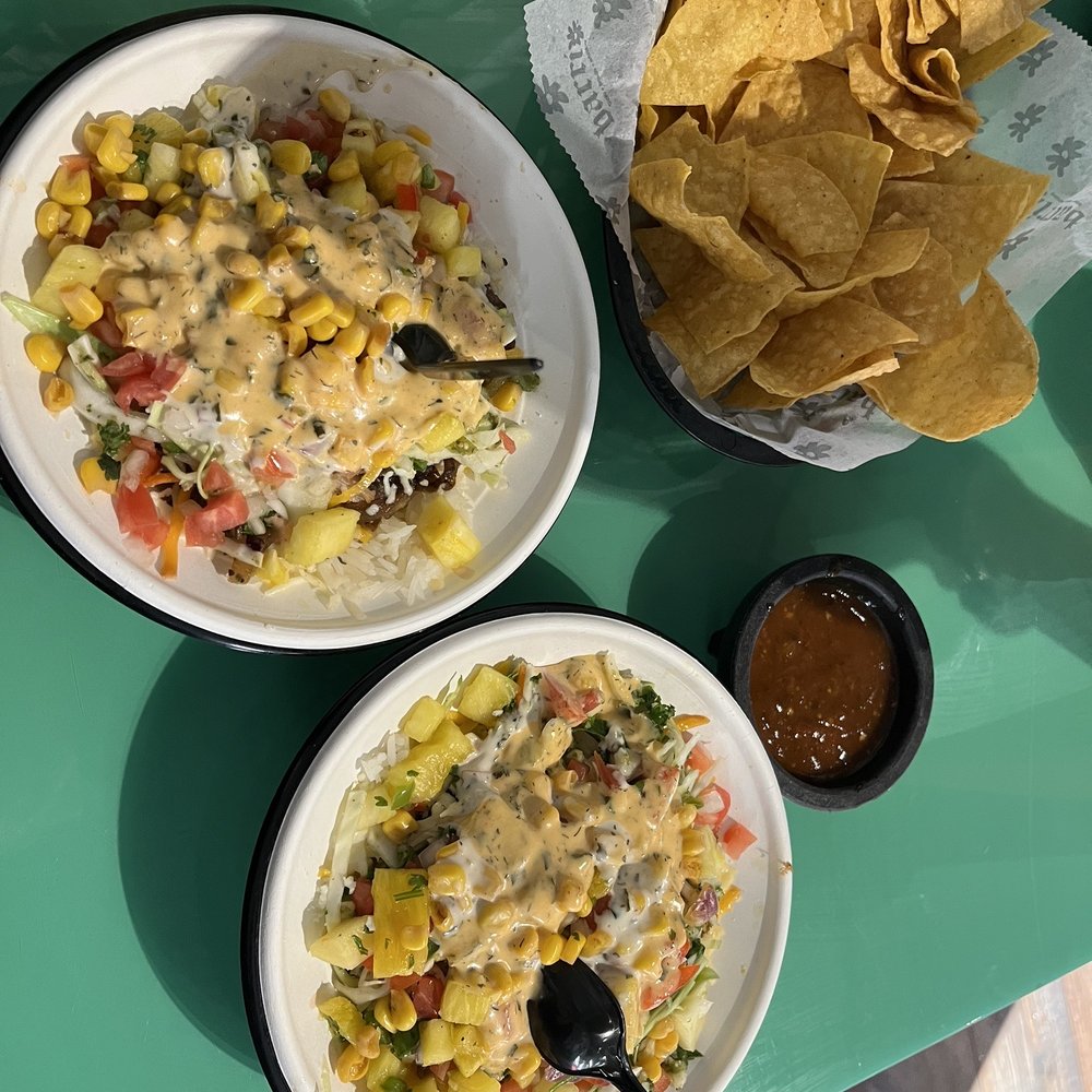 Barrio Tacos Strongsville - Bars Near Me - Strongsville, Ohio