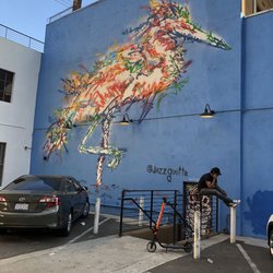 Downtown Los Angeles Visitor Information Center - I love this bird