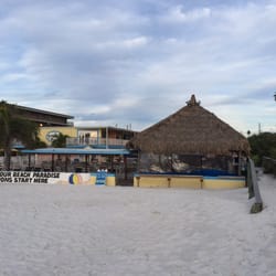 Chris's Beachside