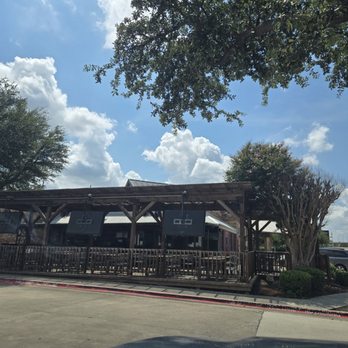 Flips Patio Grill - Burgers Near Me - Grapevine, Texas