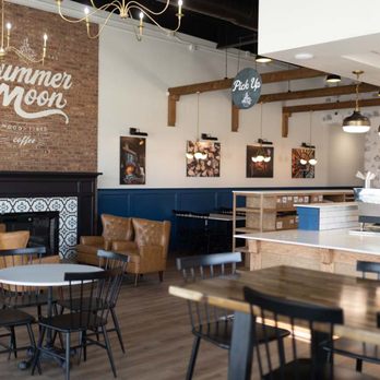Summer Moon Coffee - the interior of the restaurant - Coffee & Tea Near Me - Temple, Texas