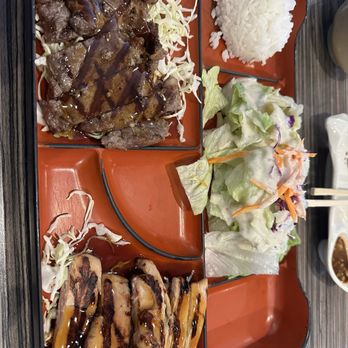 Sushi Kuma - Lunch Bento - Sushi Bars Near Me - Roseville, California Sushi Kuma - Lunch Bento - Sushi Bars Near Me - Roseville, California