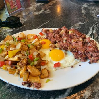 Quinn's Restaurant & Lounge - Quinn's breakfast Quinn's Platter Breakfast - Breakfast & Brunch Near Me - Boise, Idaho Quinn's Restaurant & Lounge - Quinn's breakfast Quinn's Platter Breakfast - Breakfast & Brunch Near Me - Boise, Idaho