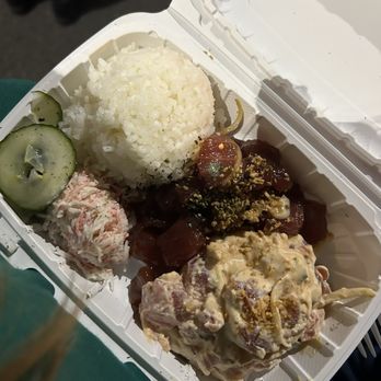 Local poke bowl - Ahi poke bowl with signature and spicy ahi - Food Trucks Near Me - Haleiwa, Hawaii