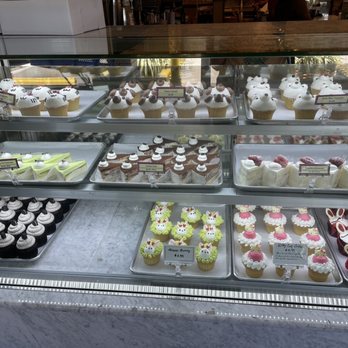 Honu Bakery - Bakeries Near Me - Honolulu, Hawaii Honu Bakery - Bakeries Near Me - Honolulu, Hawaii