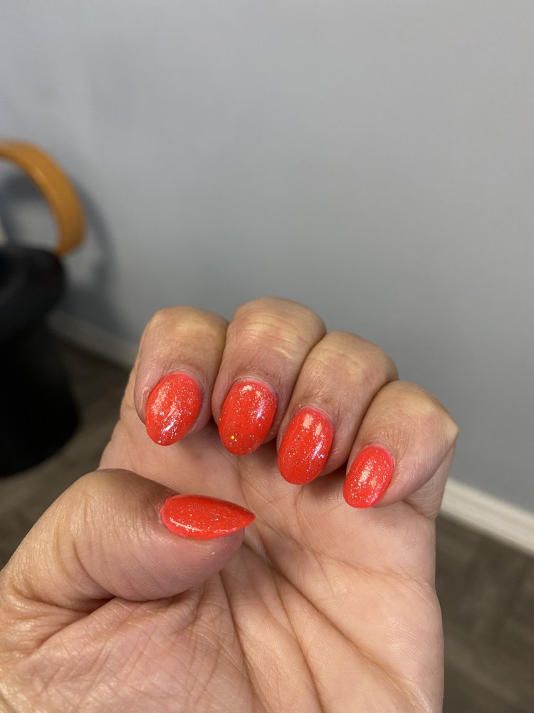 POSH NAILS Updated July 2024 17 Photos 212 Hyde Park Cmns