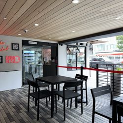 Twisted St. Cafe - Patio area and entrance