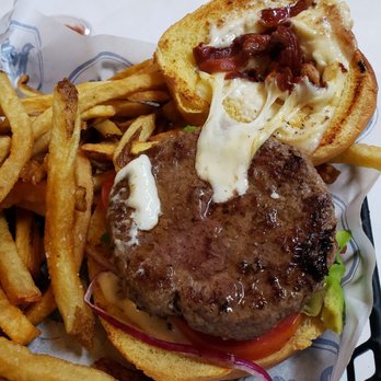 Press 195 - Rancho Burgerosa comes with fries $18 September 2021 - New American Near Me - Rockville Centre, New York Press 195 - Rancho Burgerosa comes with fries $18 September 2021 - New American Near Me - Rockville Centre, New York