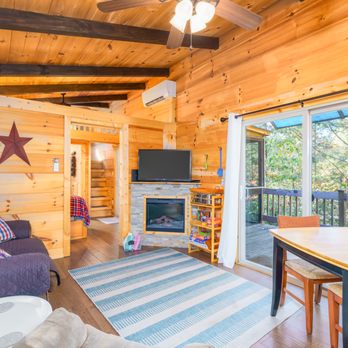 Serenity Ridge - Cabin A Living Room - Venues & Event Spaces Near Me - Mill Spring, North Carolina Serenity Ridge - Cabin A Living Room - Venues & Event Spaces Near Me - Mill Spring, North Carolina