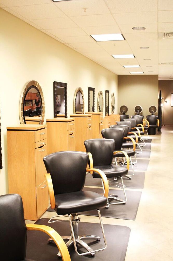 CARMEN! CARMEN! Prestige Salon e Spa at Belk Logo
