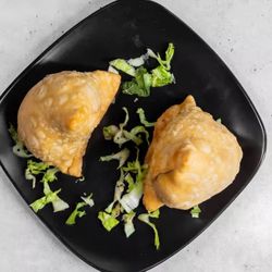 Spice & Tonic - Indian Cuisine - Samosa