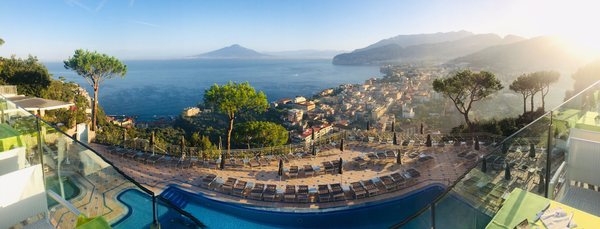 Grand Hotel President by null