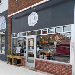 Exterior photo of Divine Echoes Esoterica - Mankato, Minnesota Exterior photo of Divine Echoes Esoterica - Mankato, Minnesota