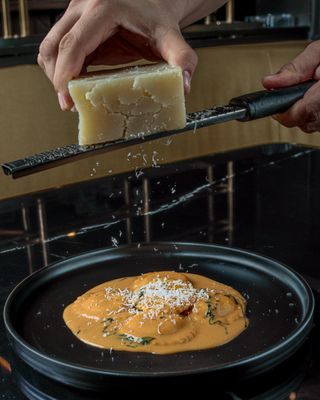 CH Steakhouse & Bar by null