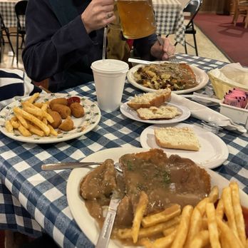 Mutti's German Restaurant - Schnitzel and kids corn dogs - German Near Me - Lawton, Oklahoma Mutti's German Restaurant - Schnitzel and kids corn dogs - German Near Me - Lawton, Oklahoma