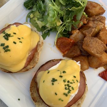 Marseille - CLASSIC EGGS BENEDICT - French Near Me - New York, New York