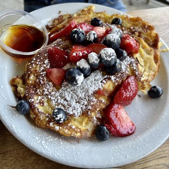 Fratelli Cafe - 5/8/2022 Signature Croissant French Toast. Pretty good, my daughter liked it. ORDER IT! - Coffee & Tea Near Me - Los Angeles, California Fratelli Cafe - 5/8/2022 Signature Croissant French Toast. Pretty good, my daughter liked it. ORDER IT! - Coffee & Tea Near Me - Los Angeles, California